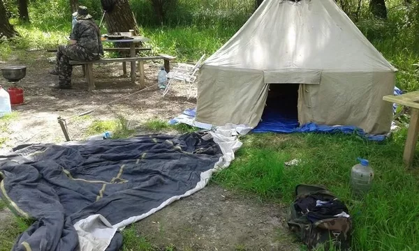 Продам тенты брезентовые,  палатки лагерные 12