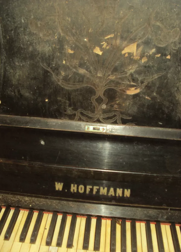 Пианино «W.HOFFMANN»  5