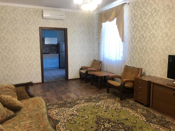 Продам дом в Одессе на участке 3, 7 сотки,  район Аркадия 6