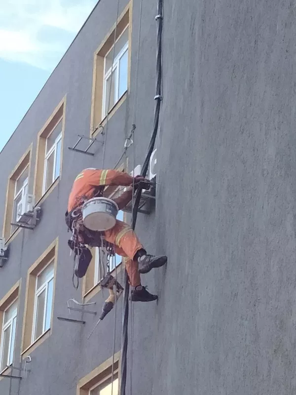 Высотные работы (утепление) фасадов квартир и стен без выходных Одеса