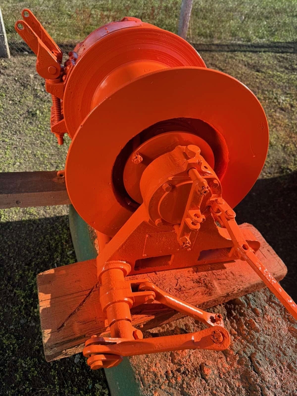 Лебедка буровой установки УГБ 50 с отключающим механизмом 