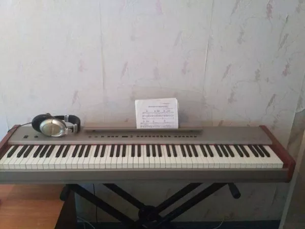 Продам цифровое пианино Орла 3
